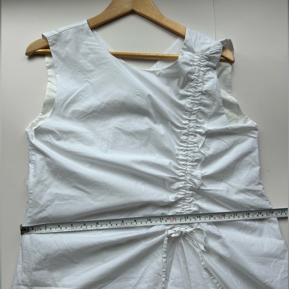 Poete white sleeveless midi dress with gathering on the side - Picture 9 of 10